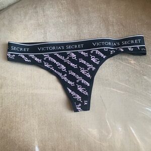 Selling Victoria’s Secret thongs nwt any questions ask 😊🌸